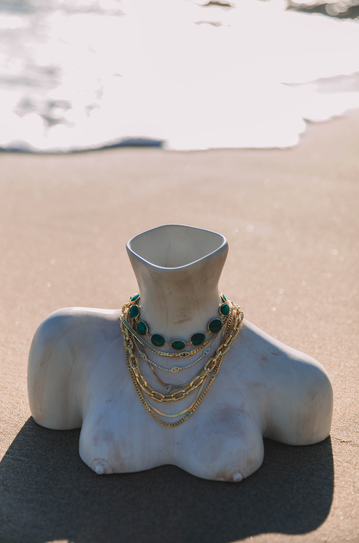 The Sparkling Eyes Choker