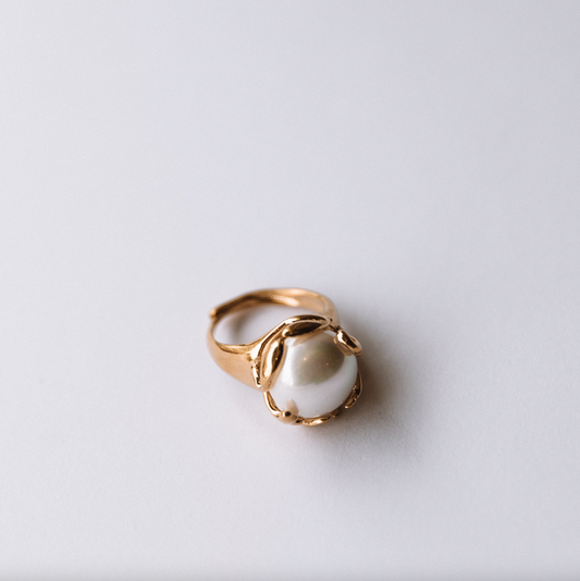 The Sienna Pearl Ring