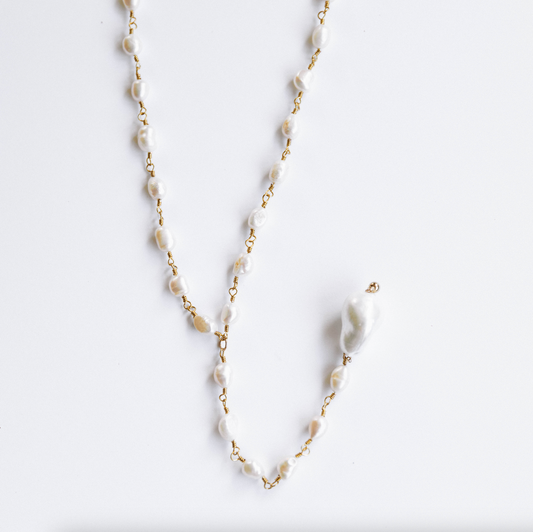 The Mini Pearl Of The Pacific Lariat