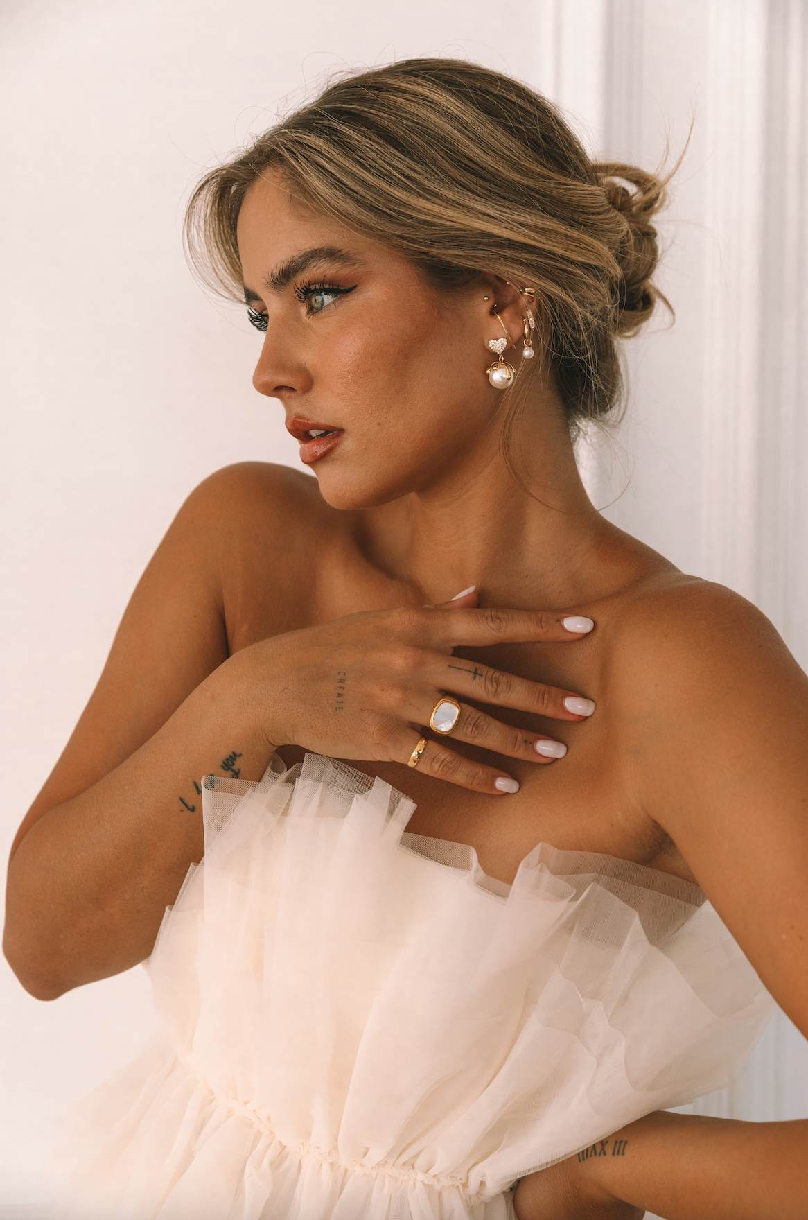 The Simple Band Ring