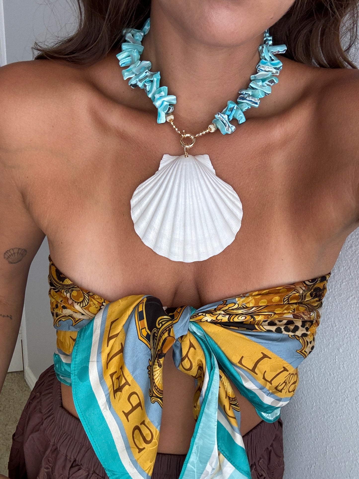 The Aurora Turquoise Shell Necklace