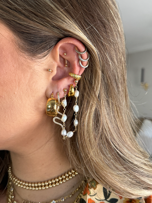 The Double Pearl Studs