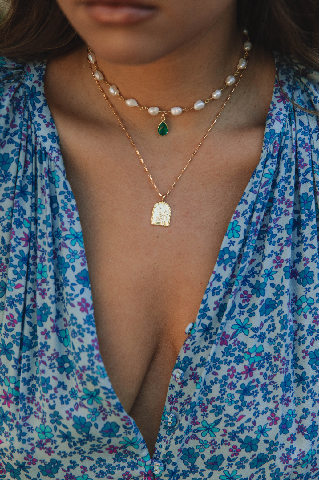 The Emerald Teardrop Mini Pearl Necklace