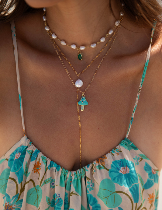 The Emerald Teardrop Mini Pearl Necklace