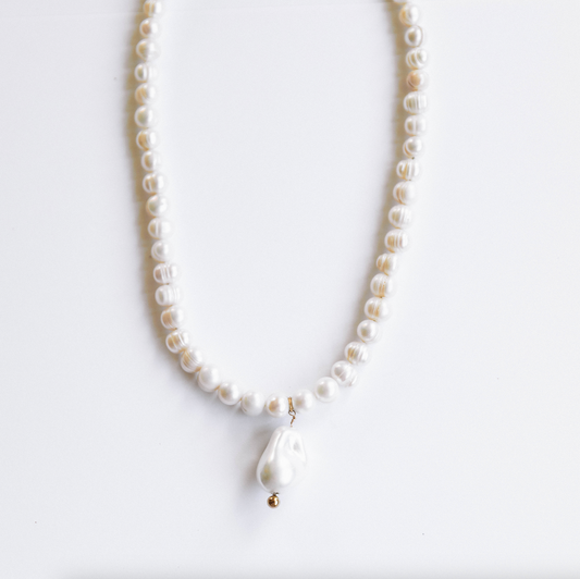 The Tropics Irregular Pearl Necklace