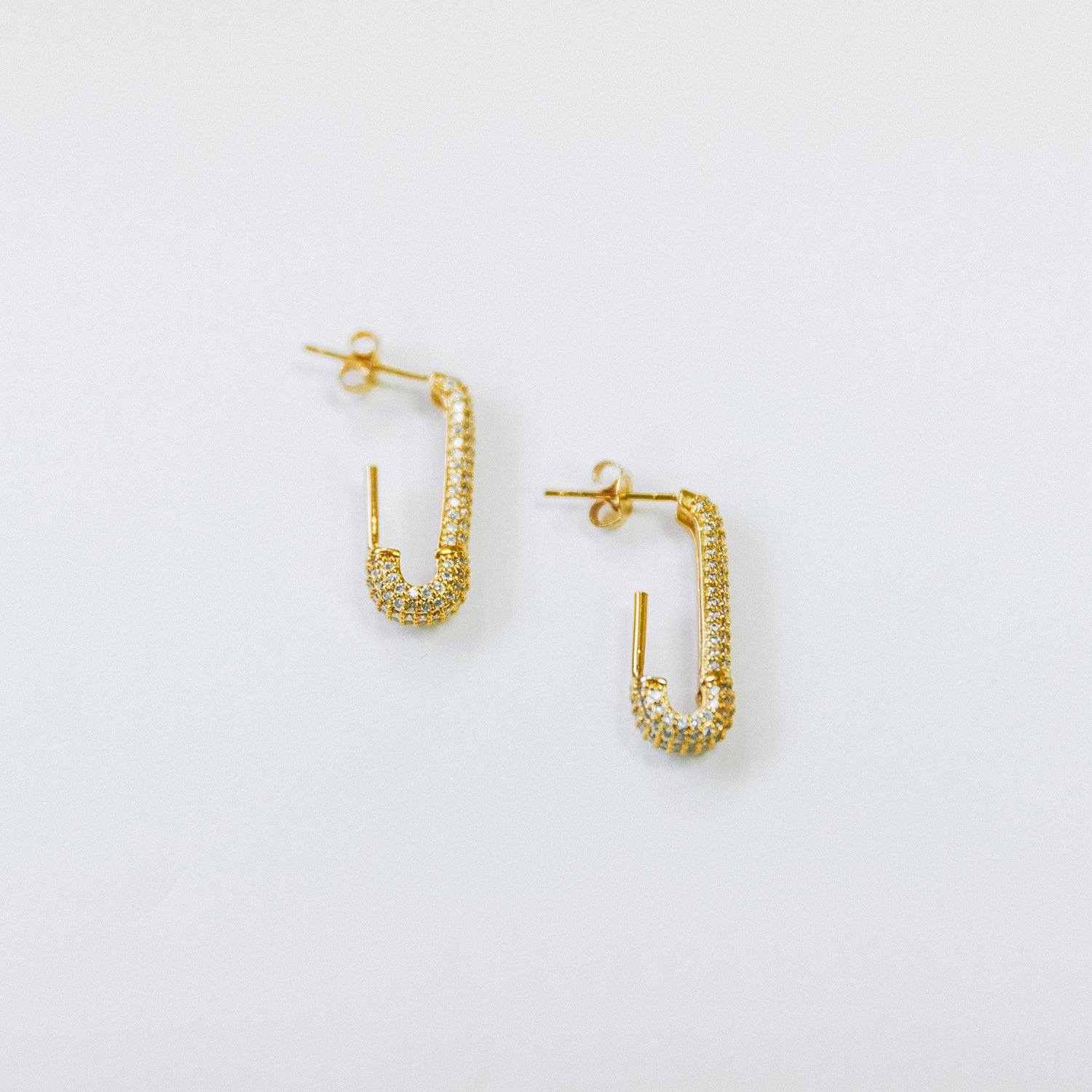 The Mini Safety Pin Earring – Jay Nicole Designs