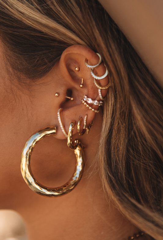 The Triple Spike Huggie